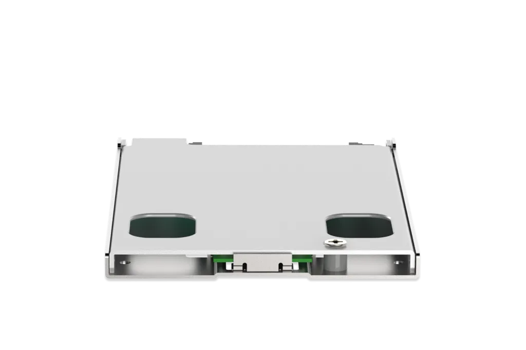 MB705M4P-S-1680x1120-05.webp